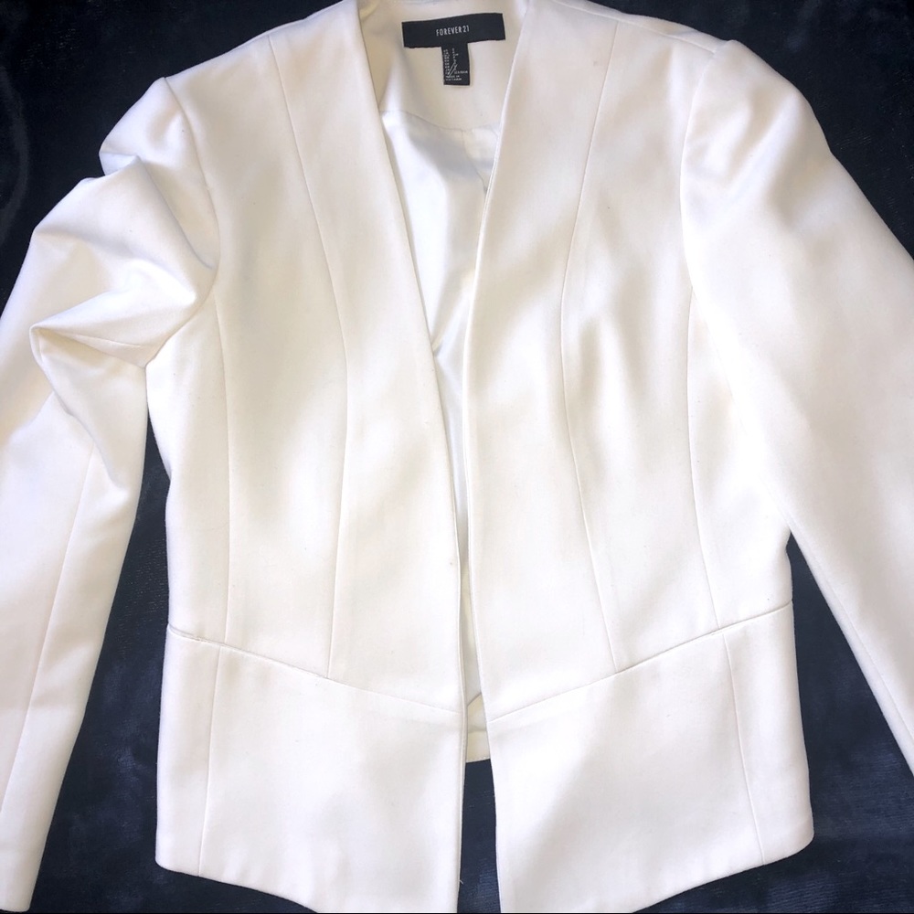 Forever 21 White Blazer Size Small